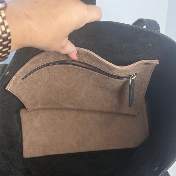 S-ZONE GENUINE LEATHER TOTE in Black - Picture 9 of 11